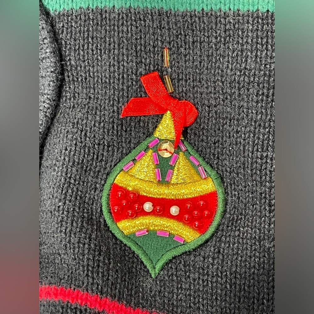 Crystal Kobe Novelty Ugly Christmas Sweater Black Large Snowflake Ornament Holly - Picture 8 of 11